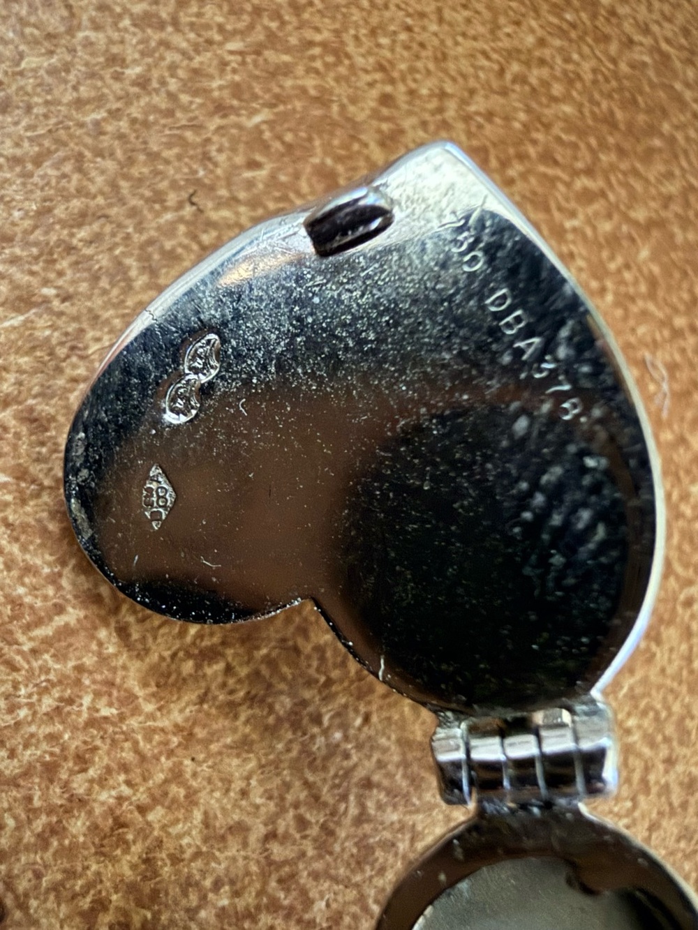 Louis Vuitton 18k White Gold Heart Locket Charm Pendant - Picture 5 of 5